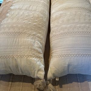 Hearth & Hand with Magnolia white lumbar pillow with tassels (x2)